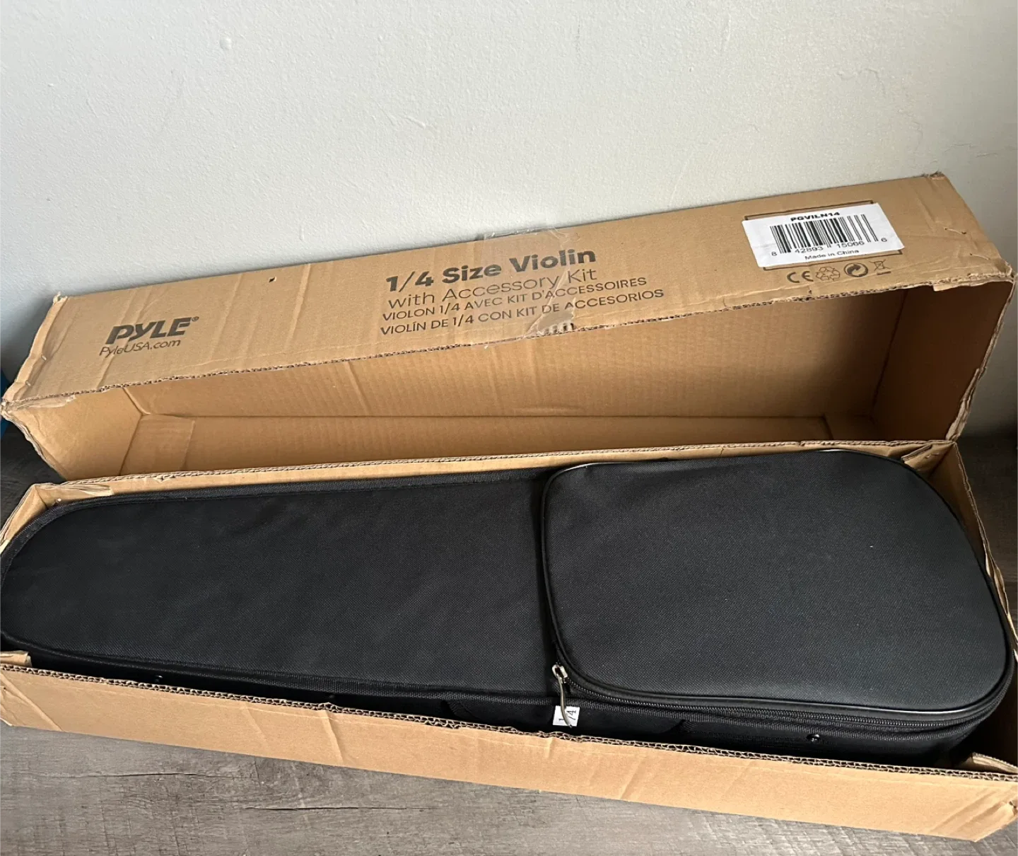 New! Pyle 1/4 Size Violin with Accessory Kit image indicator(3)