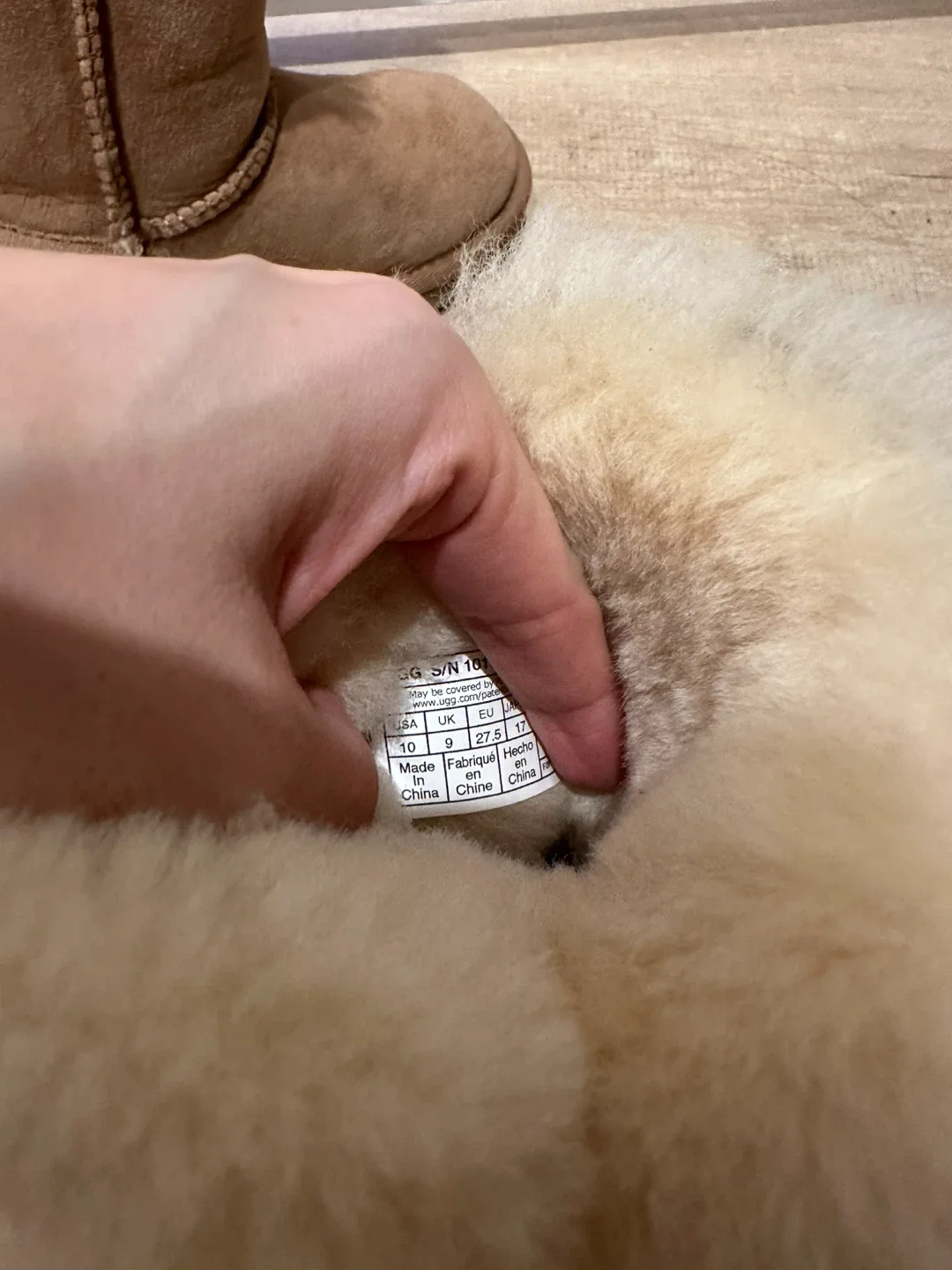 UGG toddler Brown Boots - Size 10 image indicator(3)