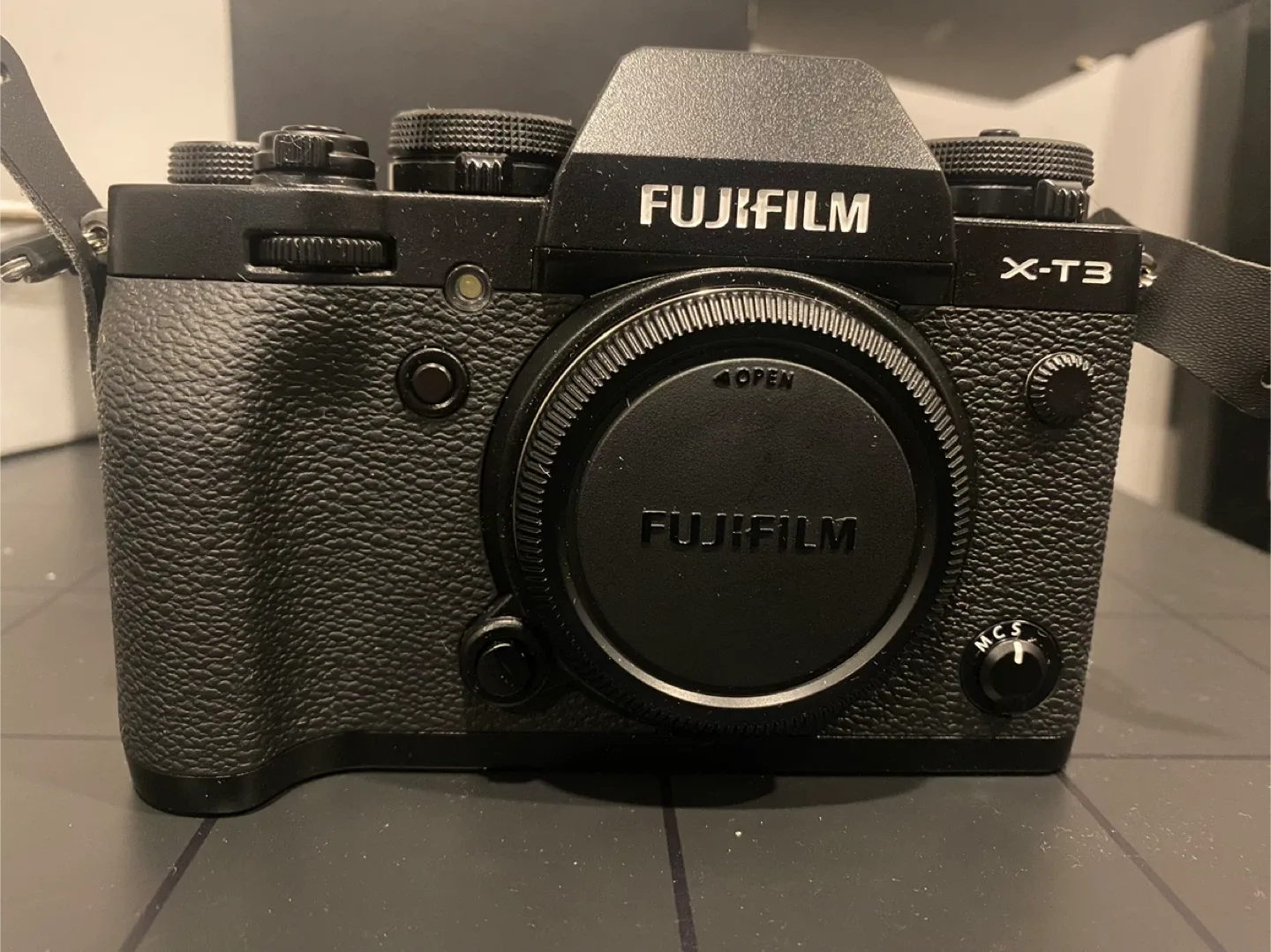 Fujifilm X-T3 Digital Camera - Black Noir image indicator(4)