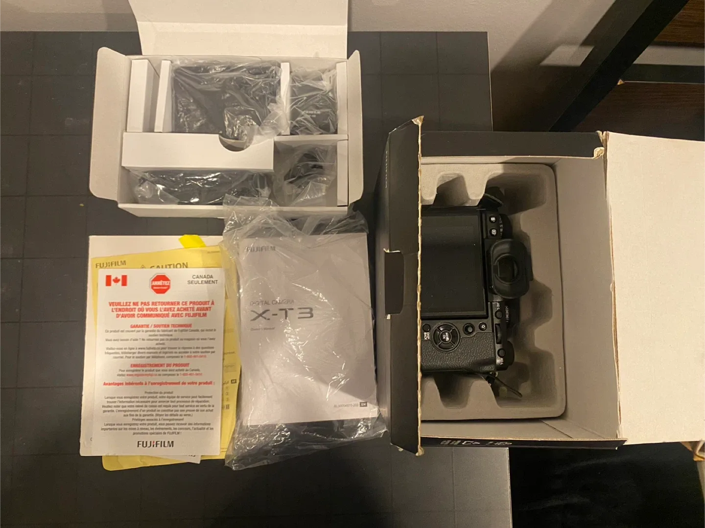 Fujifilm X-T3 Digital Camera - Black Noir image indicator(2)