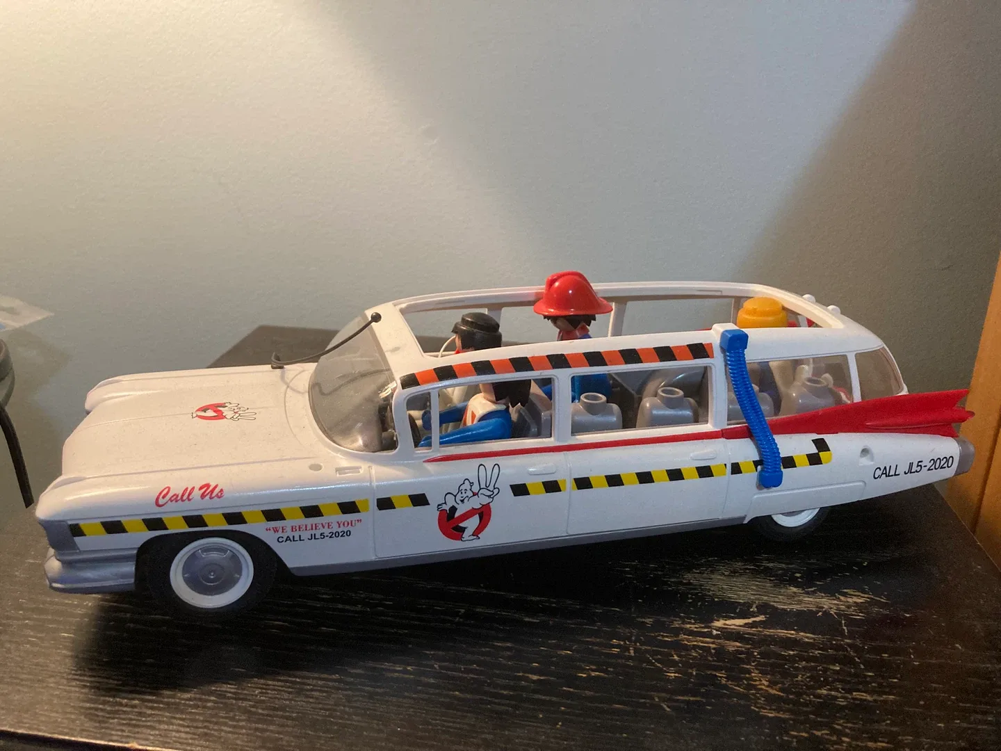 Playmobil Ghostbusters Ecto-1 Vehicle with Figures