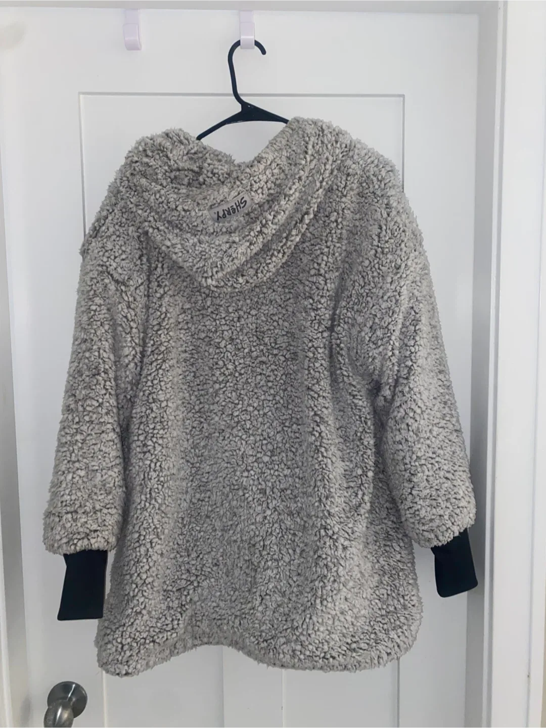 Sherpy Fluffy Pullover Hoody - Cozy & Warm! image indicator(5)