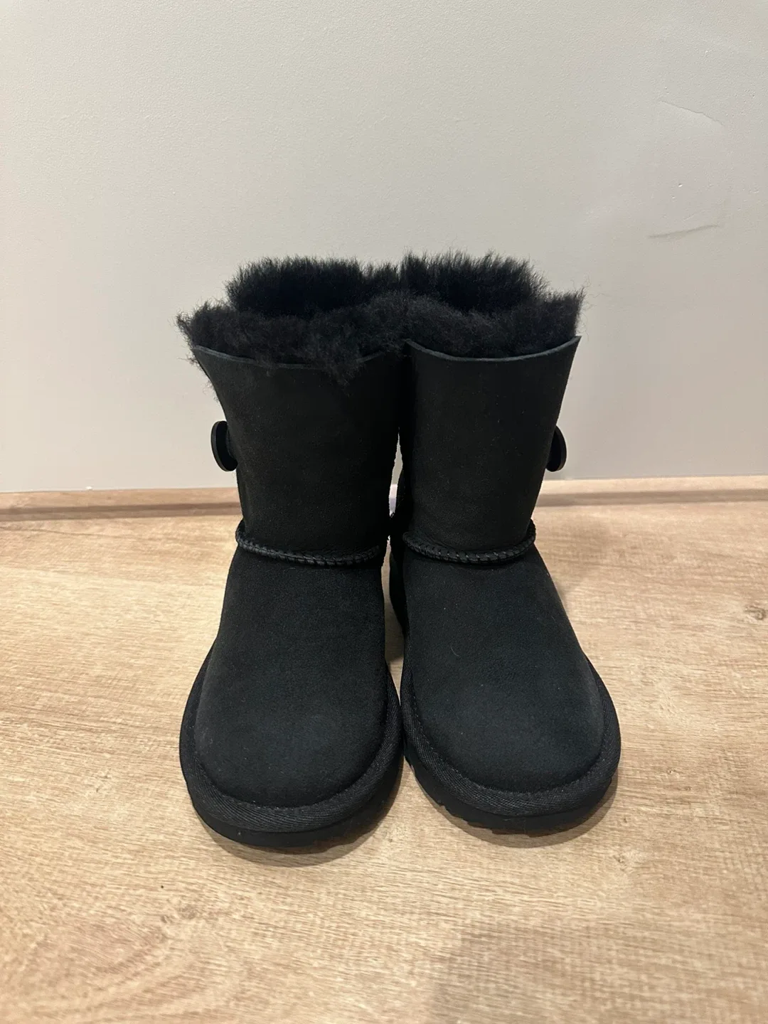 UGG toddler Black Boots - Size 10