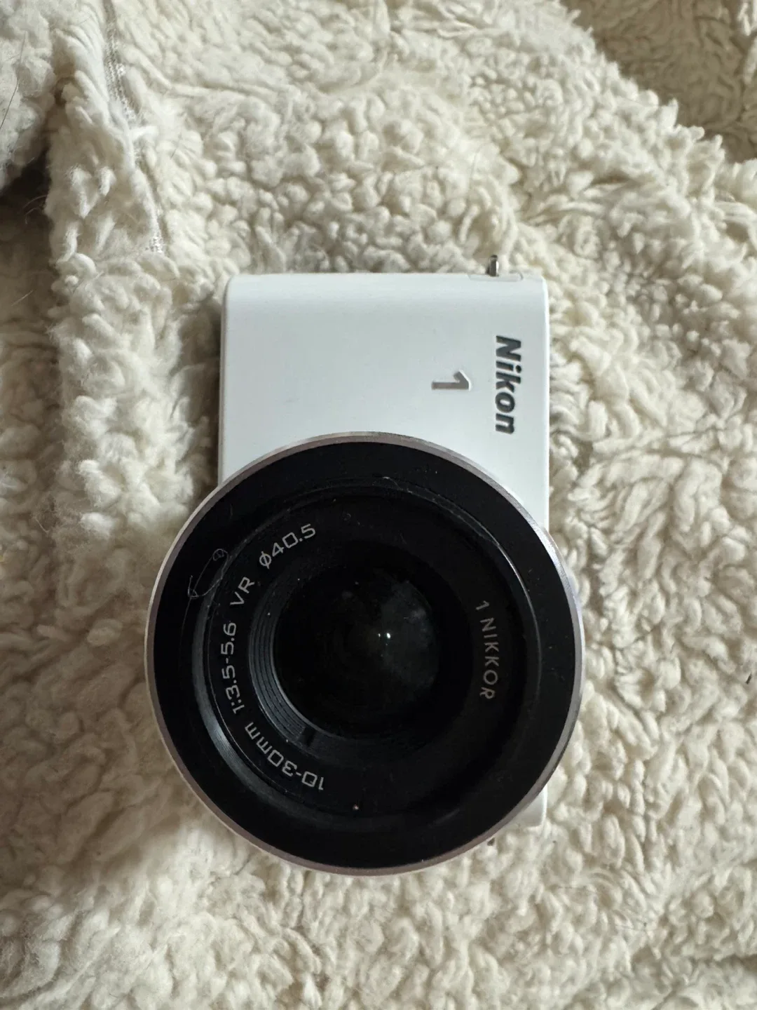 Nikon 1 J1 Digital Camera image indicator(4)