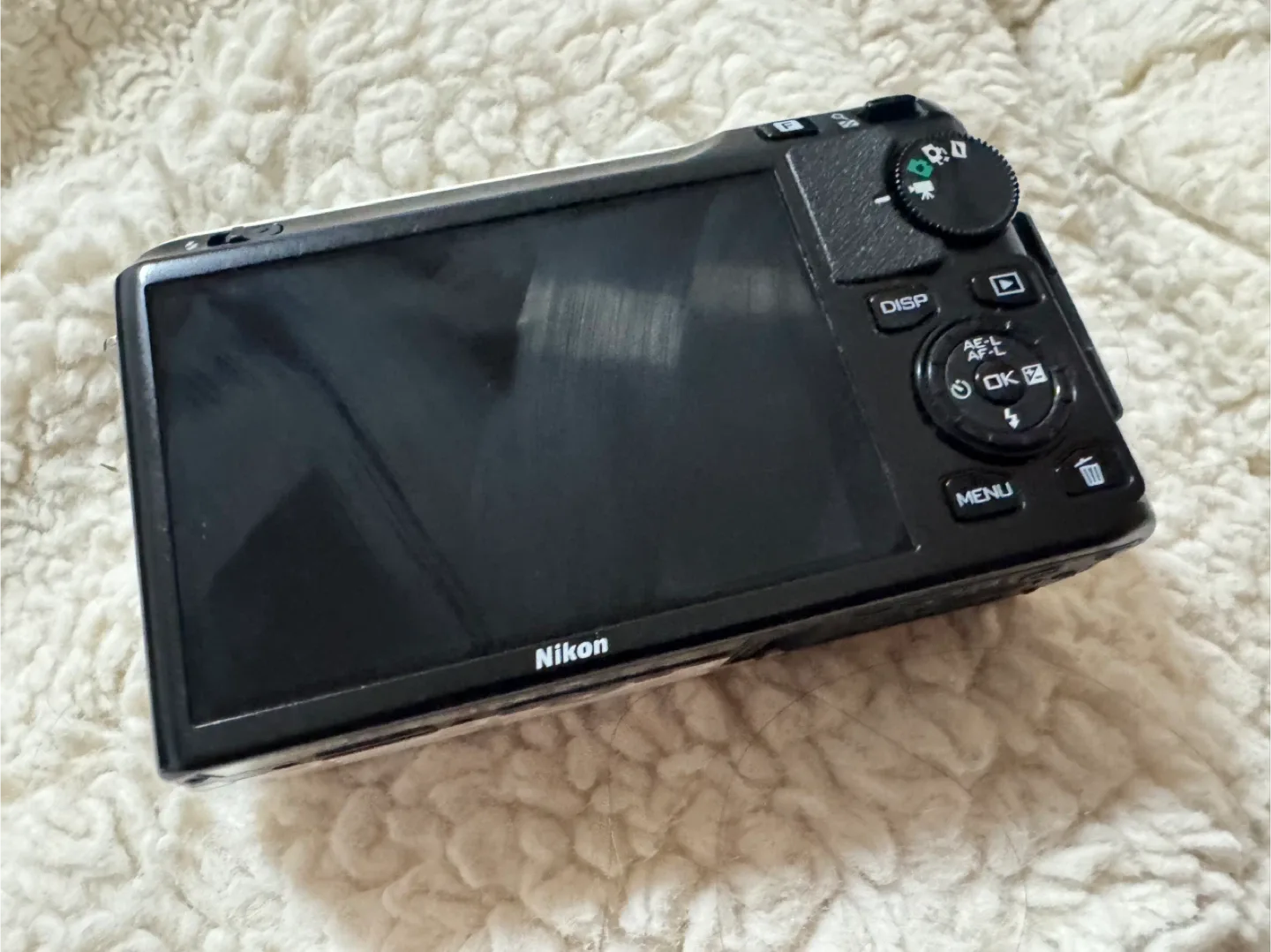 Nikon 1 J1 Digital Camera image indicator(5)