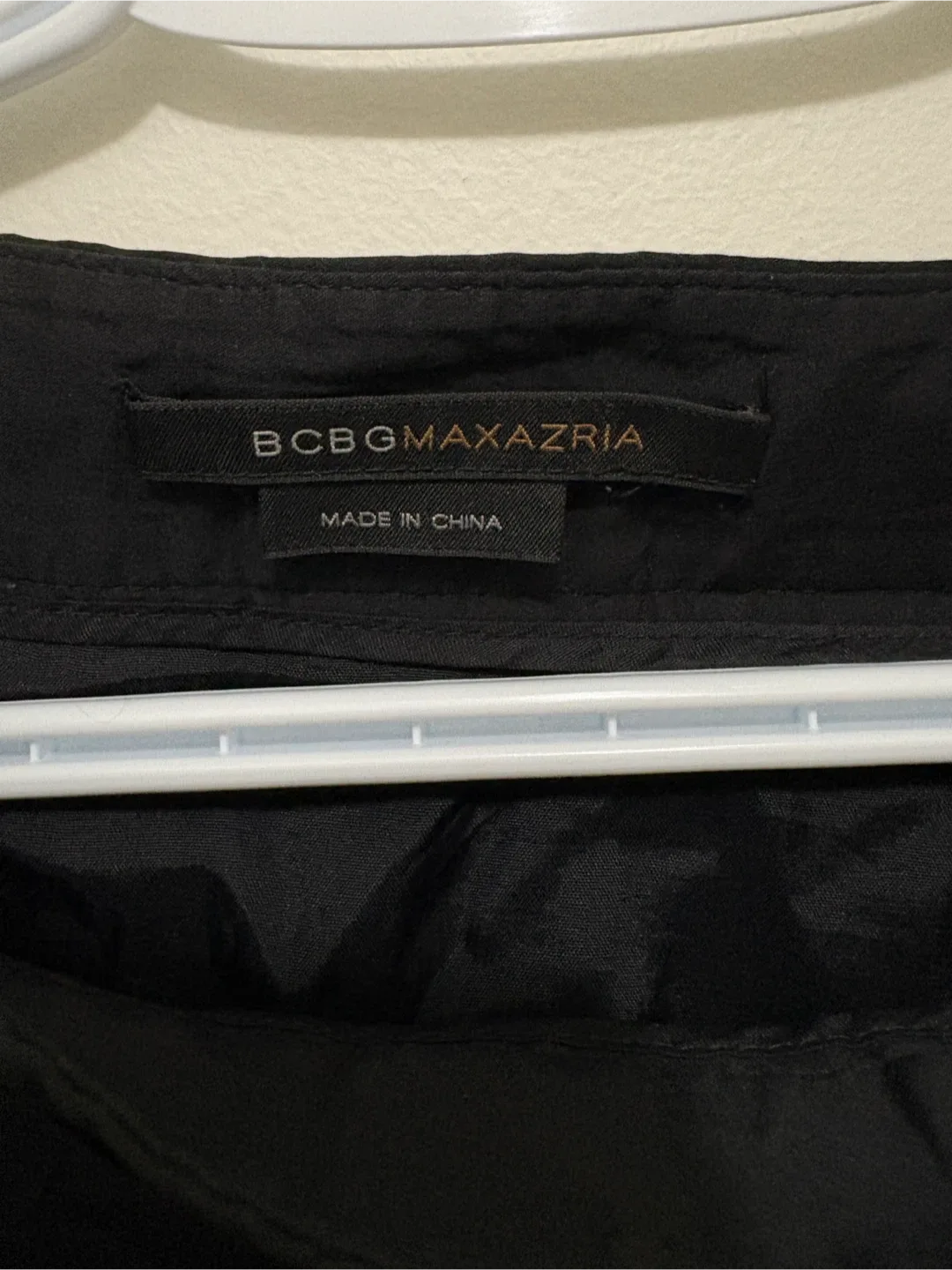 BCBGMAXAZRIA Black Skirt image indicator(2)