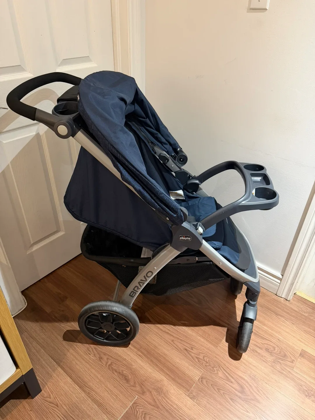 Chicco Bravo 3-in-1 Trio Travel System - Brooklyn/Navy image indicator(6)