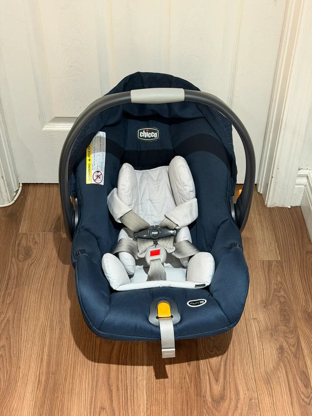 Chicco Bravo 3-in-1 Trio Travel System - Brooklyn/Navy image indicator(4)