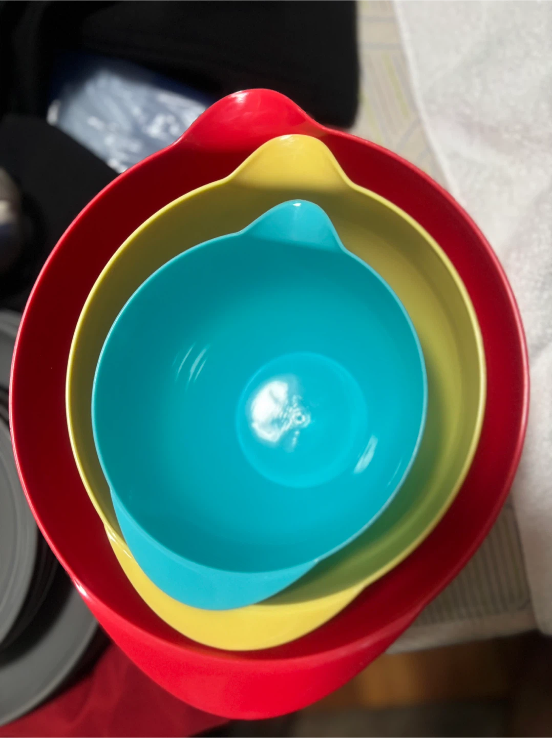 Bowls and Measuring Cups - photo 4