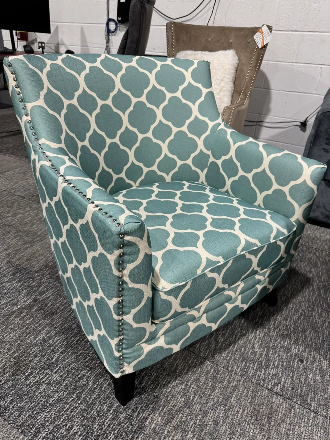Accent chair