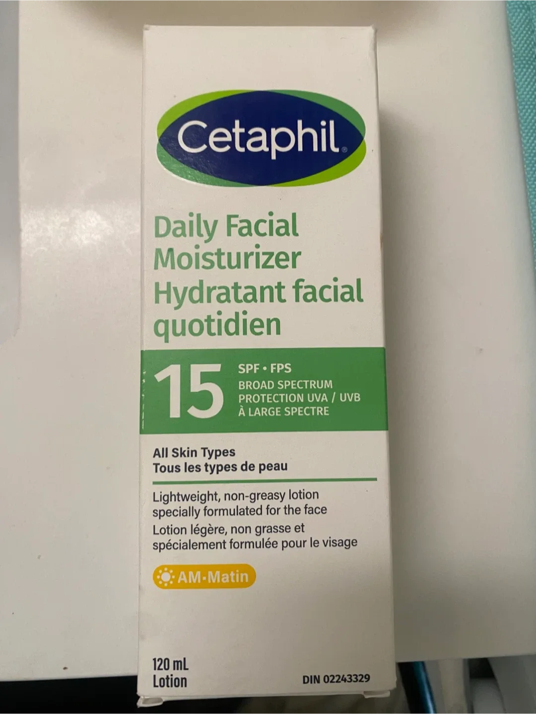 New Cetaphil Daily Facial Moisturizer SPF 15 - 120mL