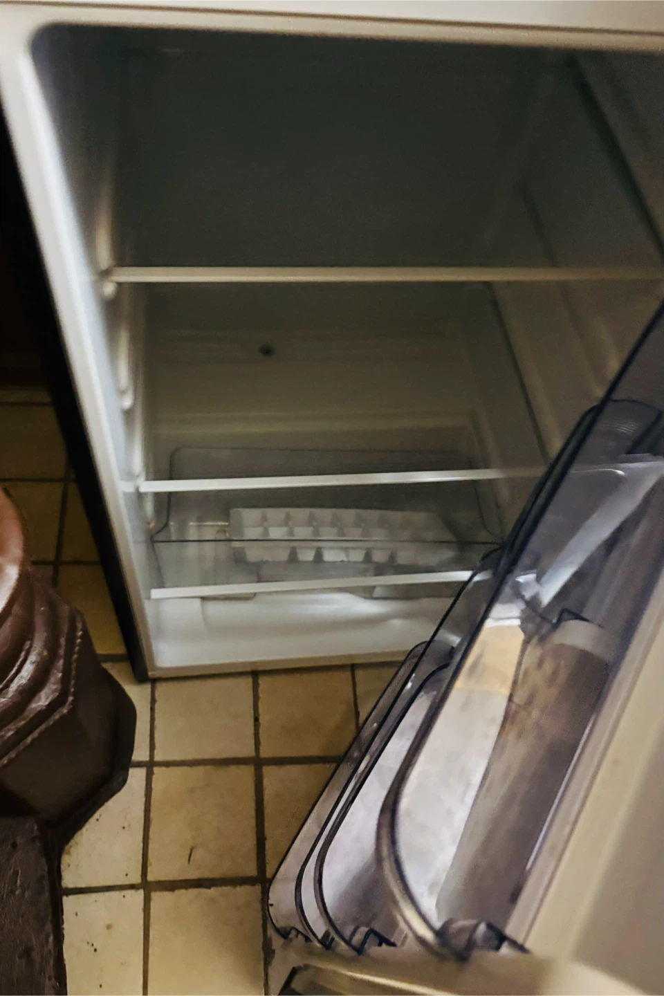 Frigidaire Compact Refrigerator - photo 2