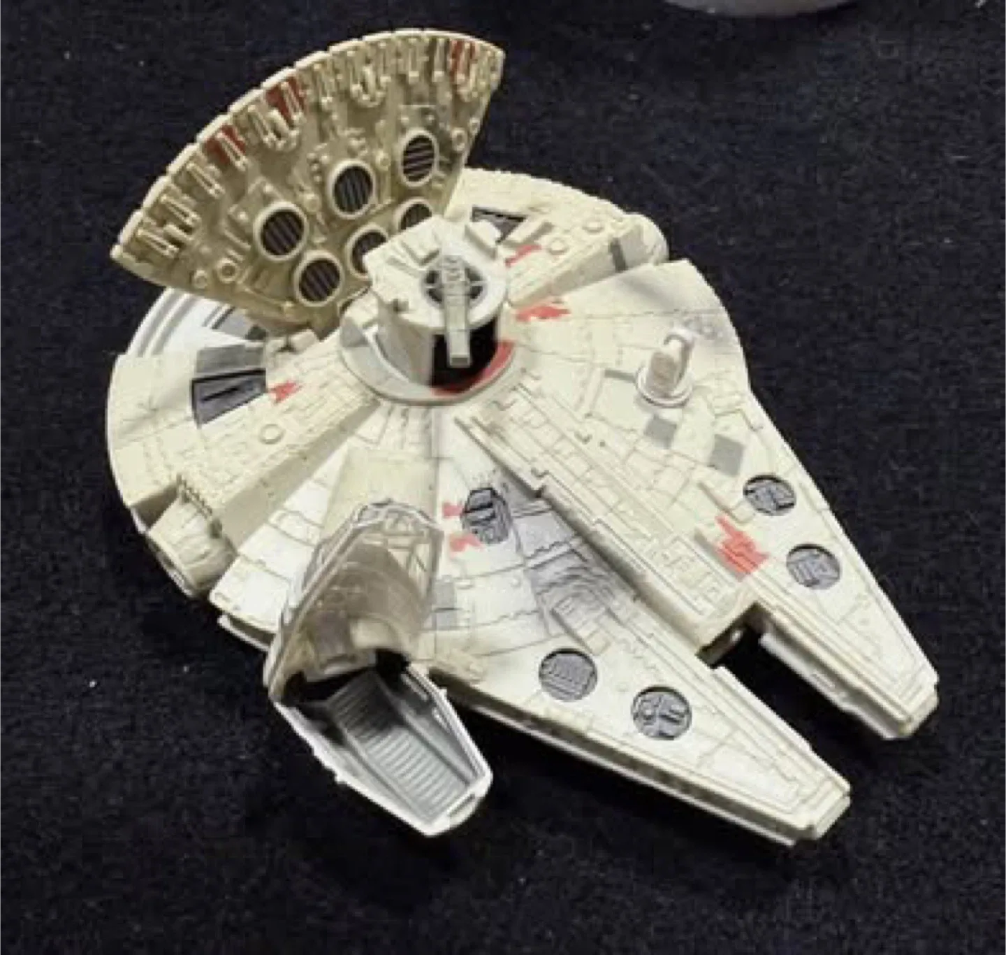 Vintage 1997 Star Wars Millennium Falcon LFL-GTI Color Gray