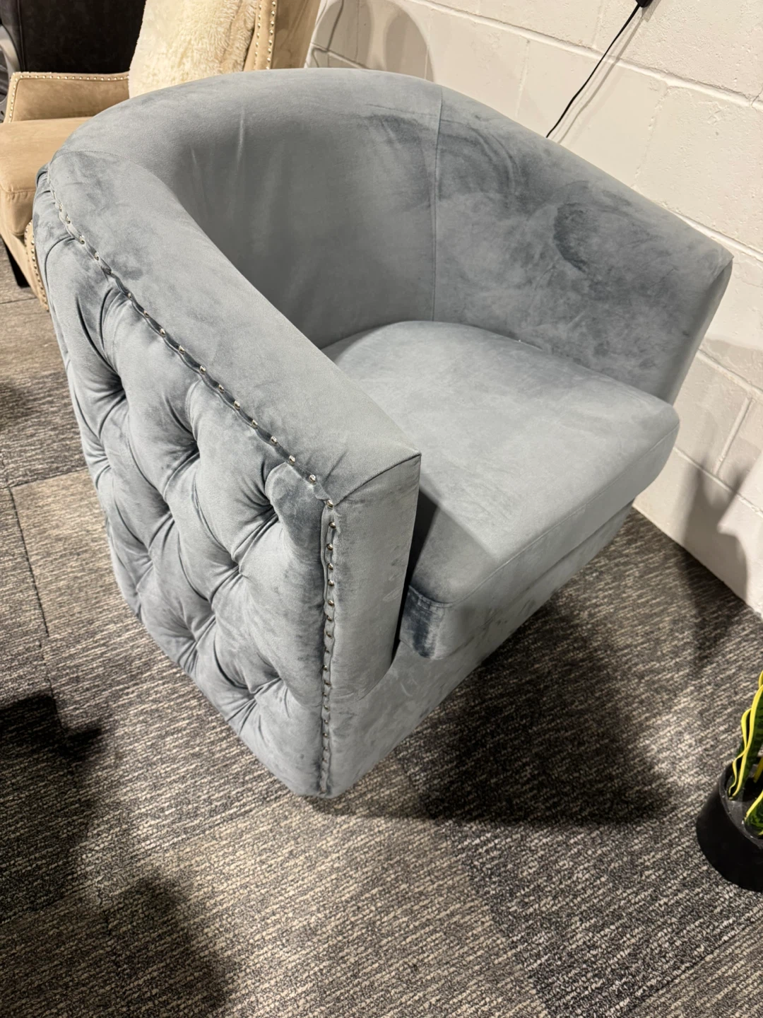 Swivel Accent chair - photo 3