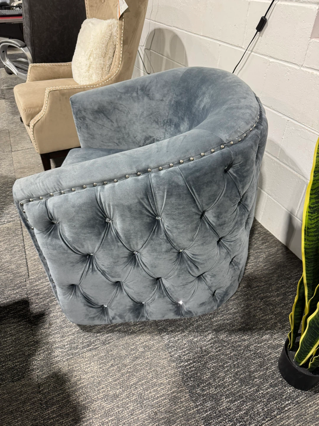 Swivel Accent chair - photo 4