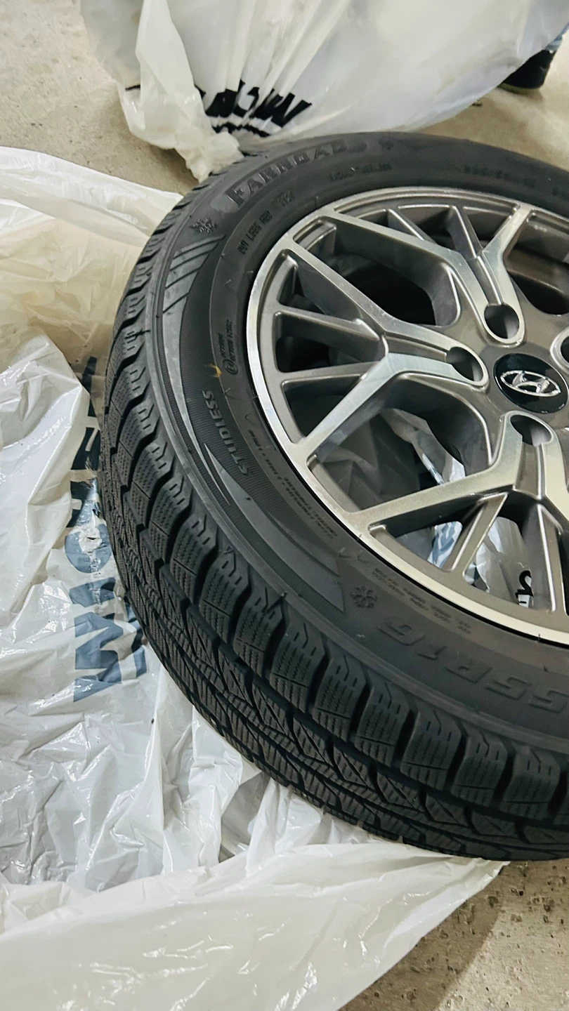 Farroad Tires on Hyundai Rims - 205/55R16 - photo 2