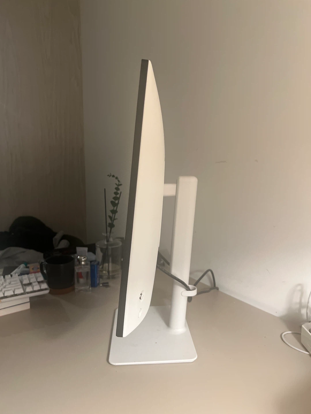 Dell Monitor - White - photo 3