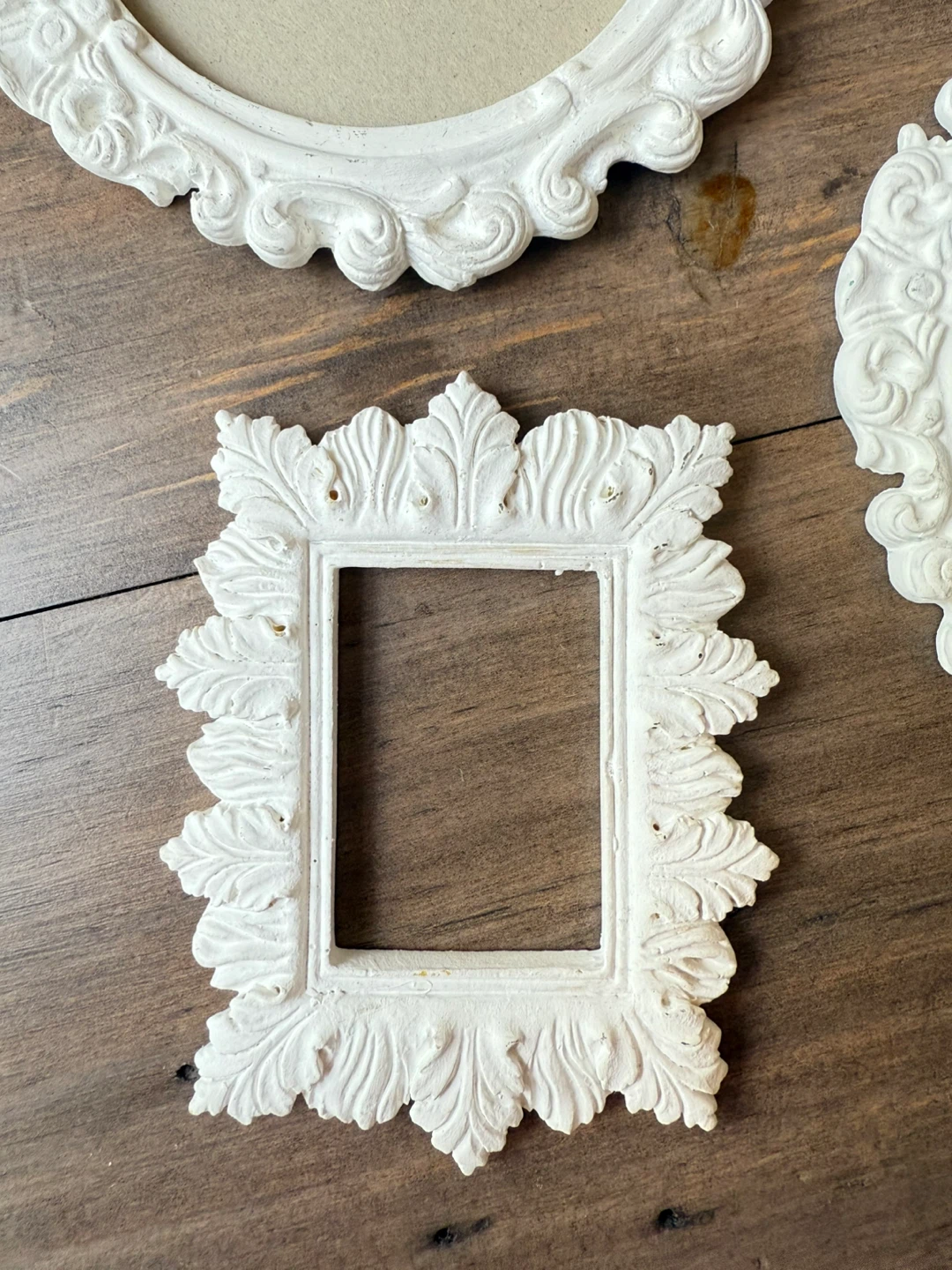 4 small frames - painted white - photo 4