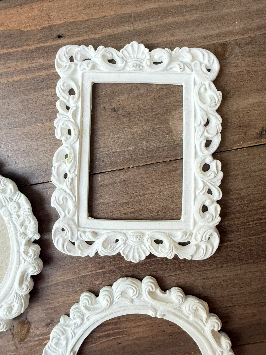 4 small frames - painted white image indicator(6)