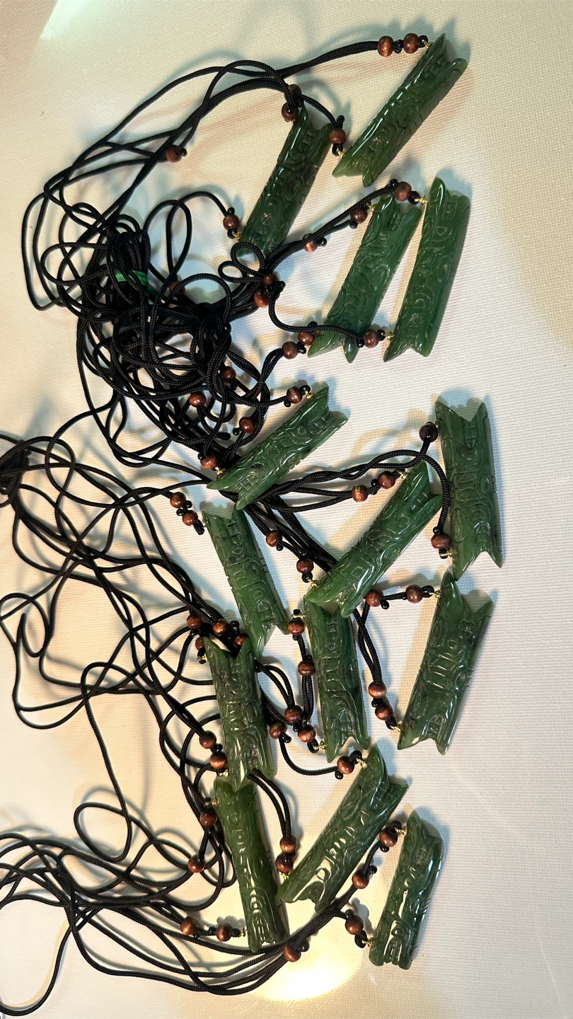 14 pc NATIVE BC JADE NECKLACE LOT - photo 4