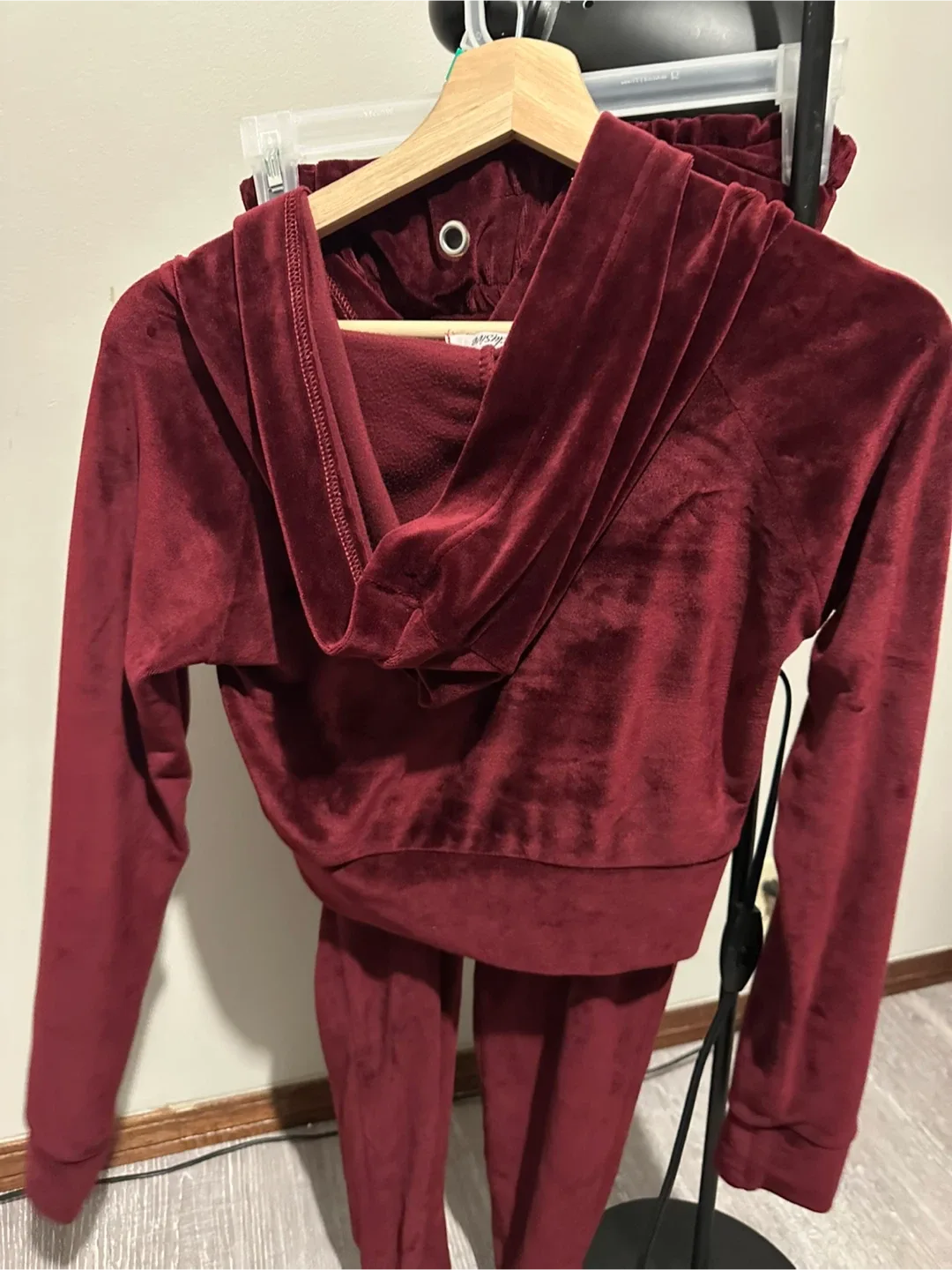 Burgundy Velvet Tracksuit image indicator(4)