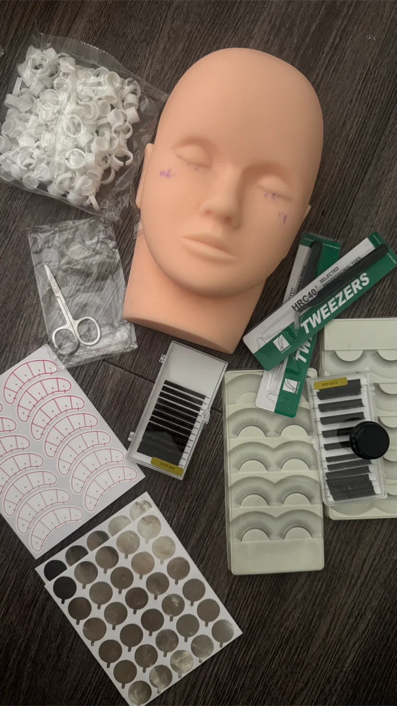 Eyelash Extension Practice Kit