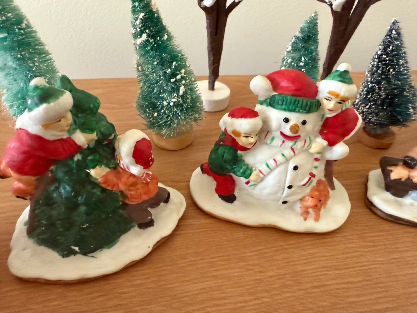 Ceramic Christmas figures - photo 3