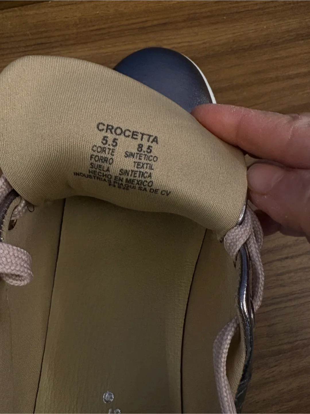 Westies Crocetta Silver Sneakers Size 8.5 image indicator(4)