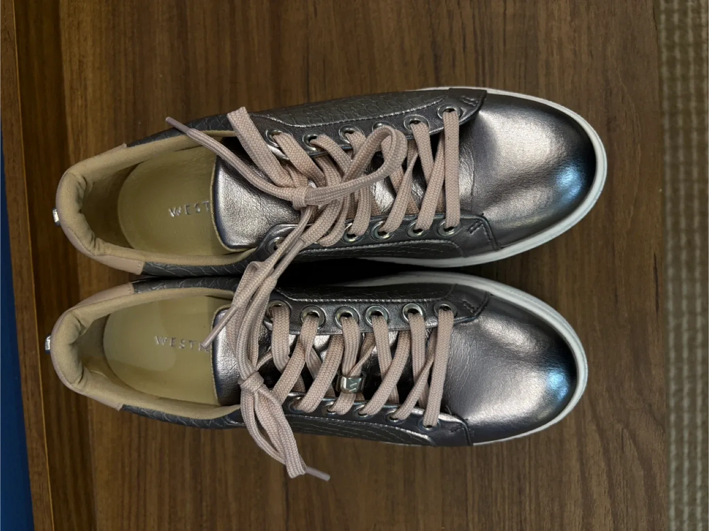 Westies Crocetta Silver Sneakers Size 8.5