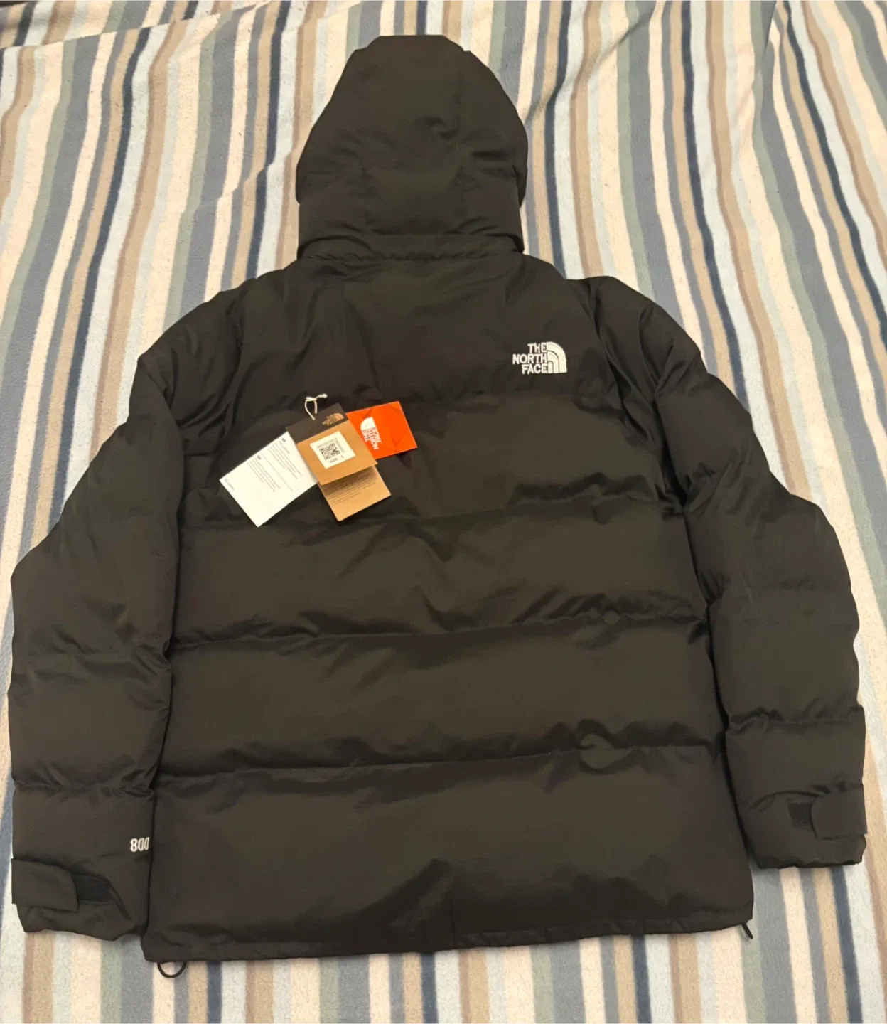 The north face jacket - size large in men’s image indicator(2)
