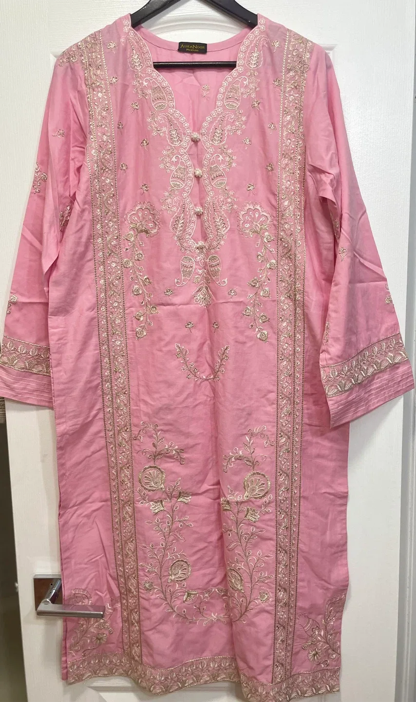 Branded Agha Noor Pakistani (2 pc) Dress image indicator(2)