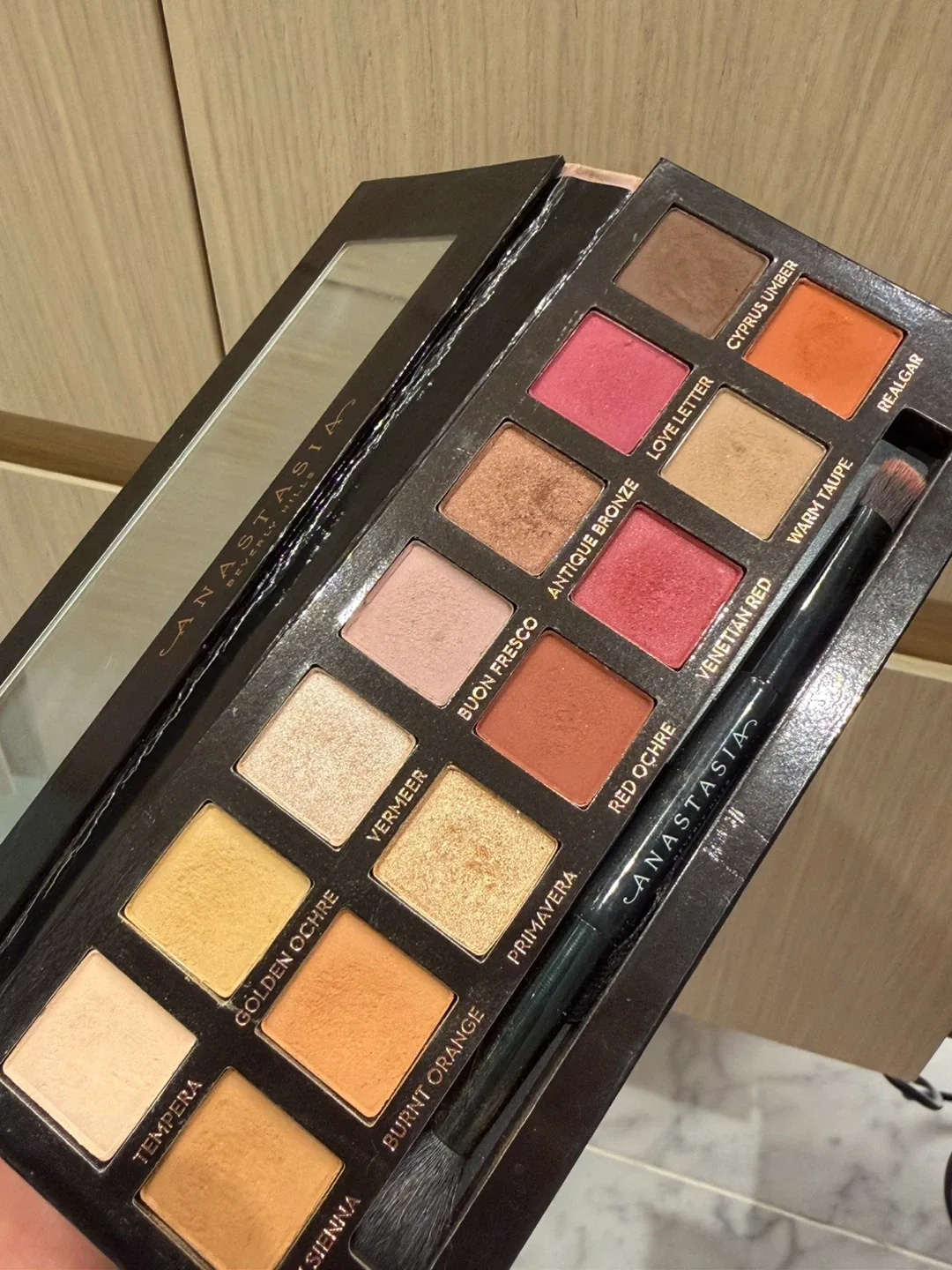 Anastasia Beverly Hills Modern Renaissance Eyeshadow Palette image indicator(2)