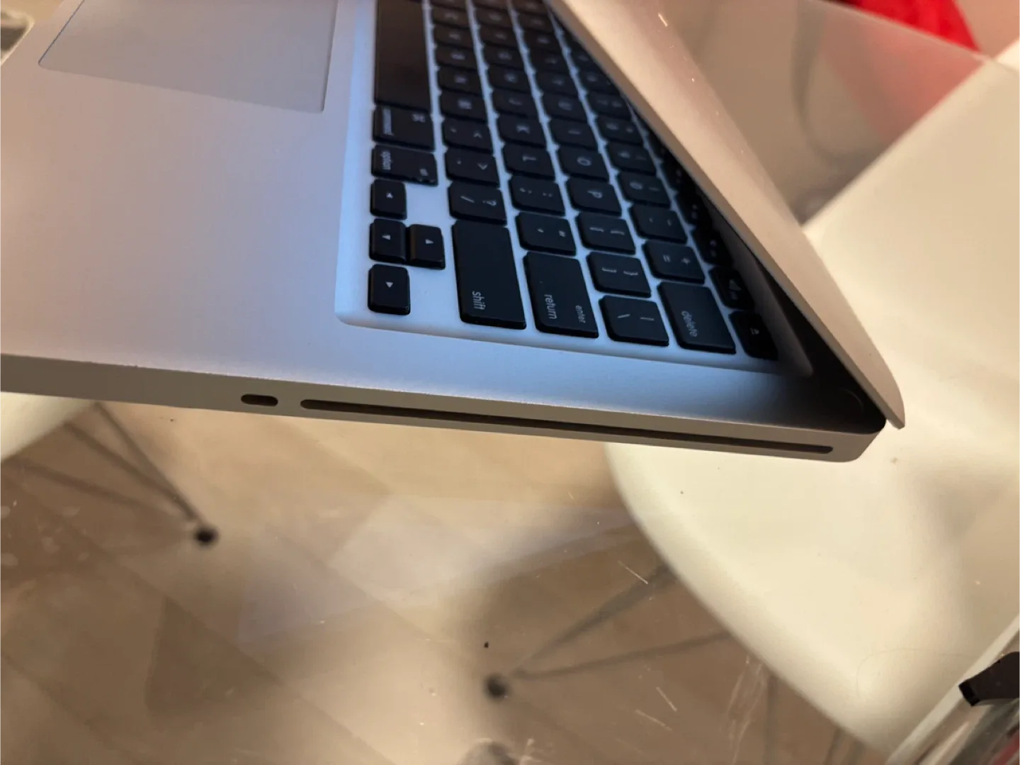 MacBook Pro, 13.3-inch, 8GB RAM, 160GB Storage image indicator(9)