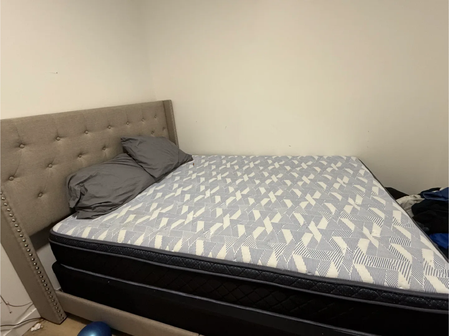 Queen Bed Frame with Mattress image indicator(3)