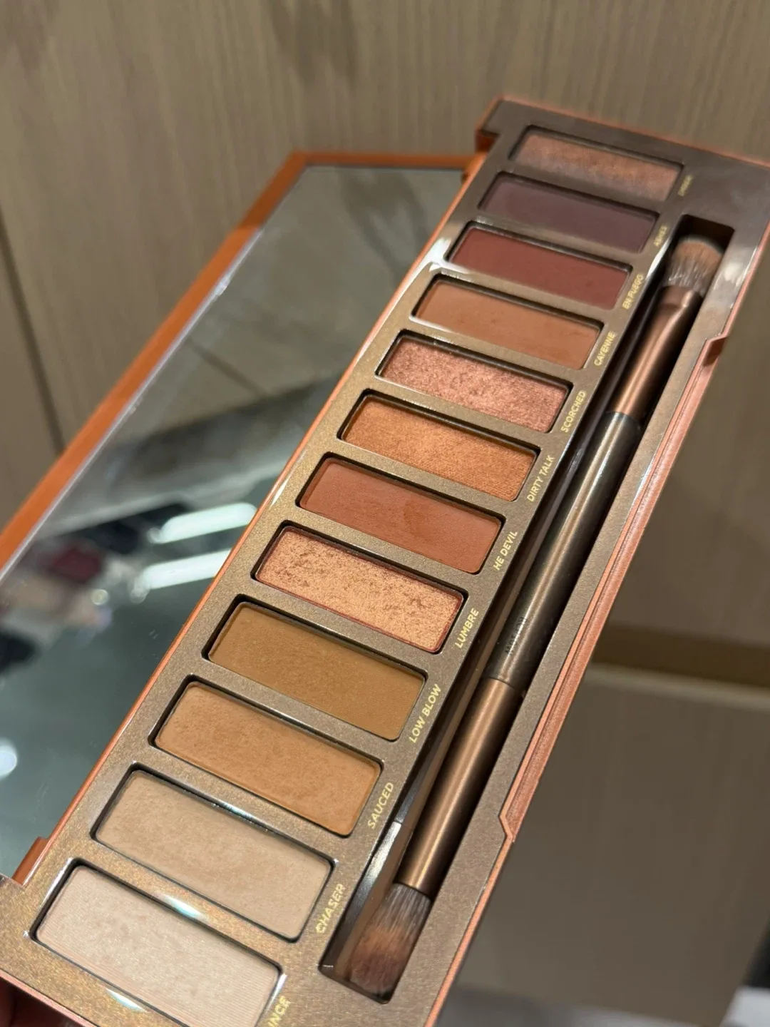 Urban Decay Naked Heat Eyeshadow Palette image indicator(2)