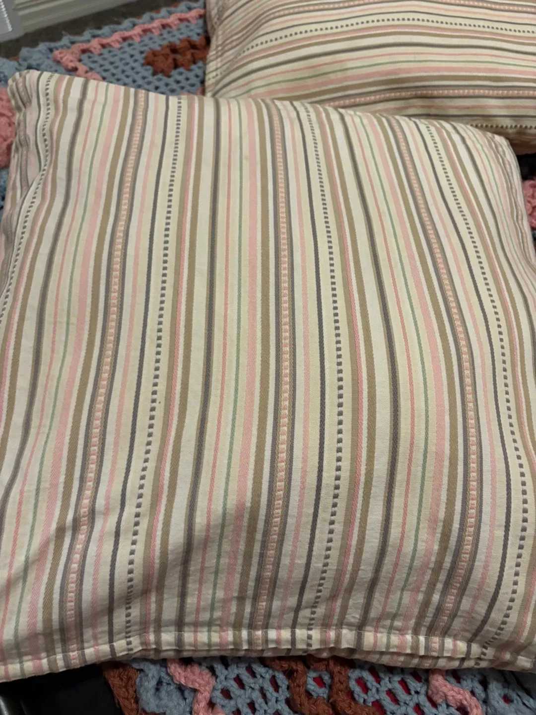 Handmade Crocheted Blanket & Pillows image indicator(4)