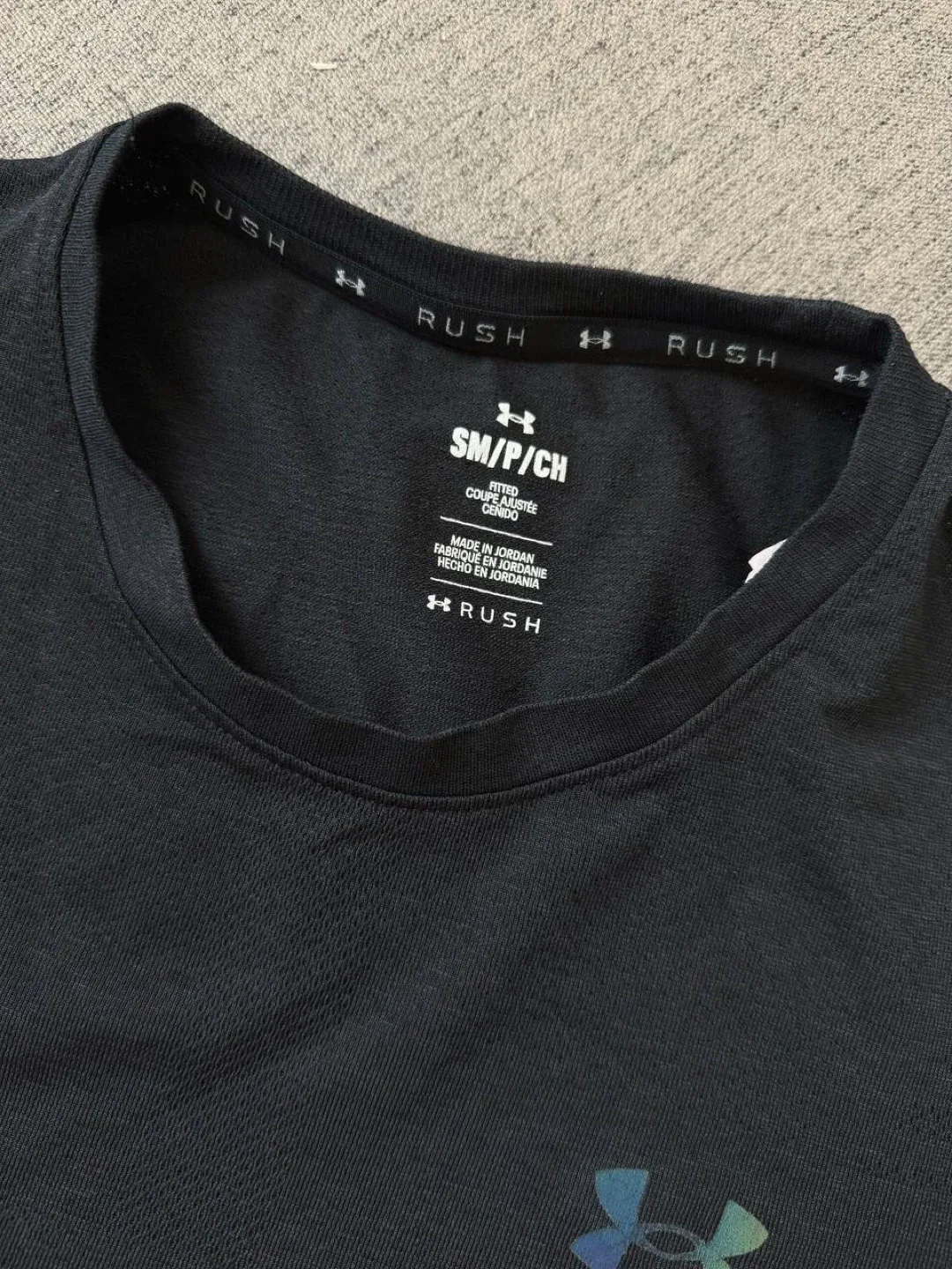 Under Armour Rush T-Shirt - Size Small image indicator(3)