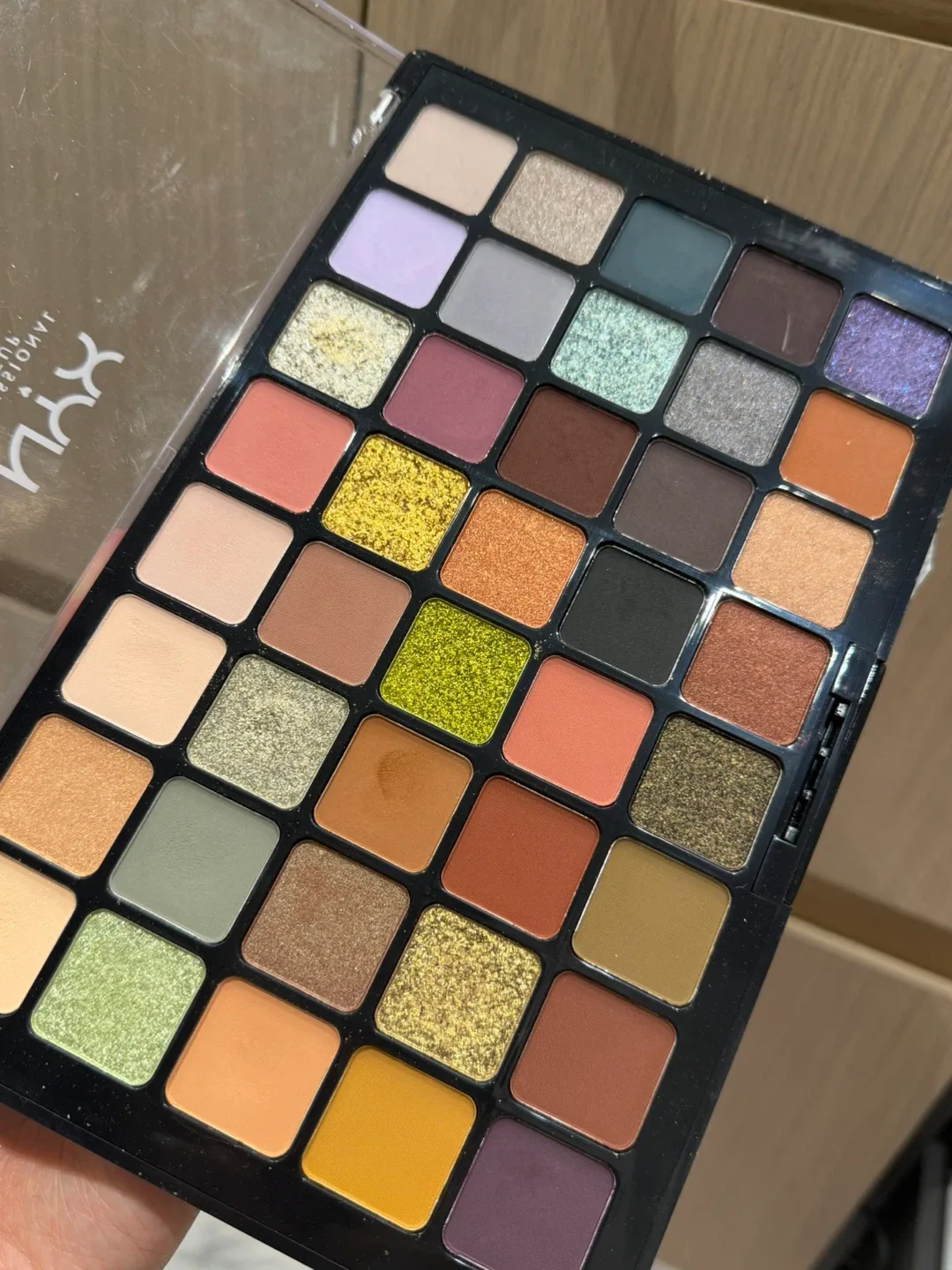 NYX Ultimate Utopia Eyeshadow Palette image indicator(2)