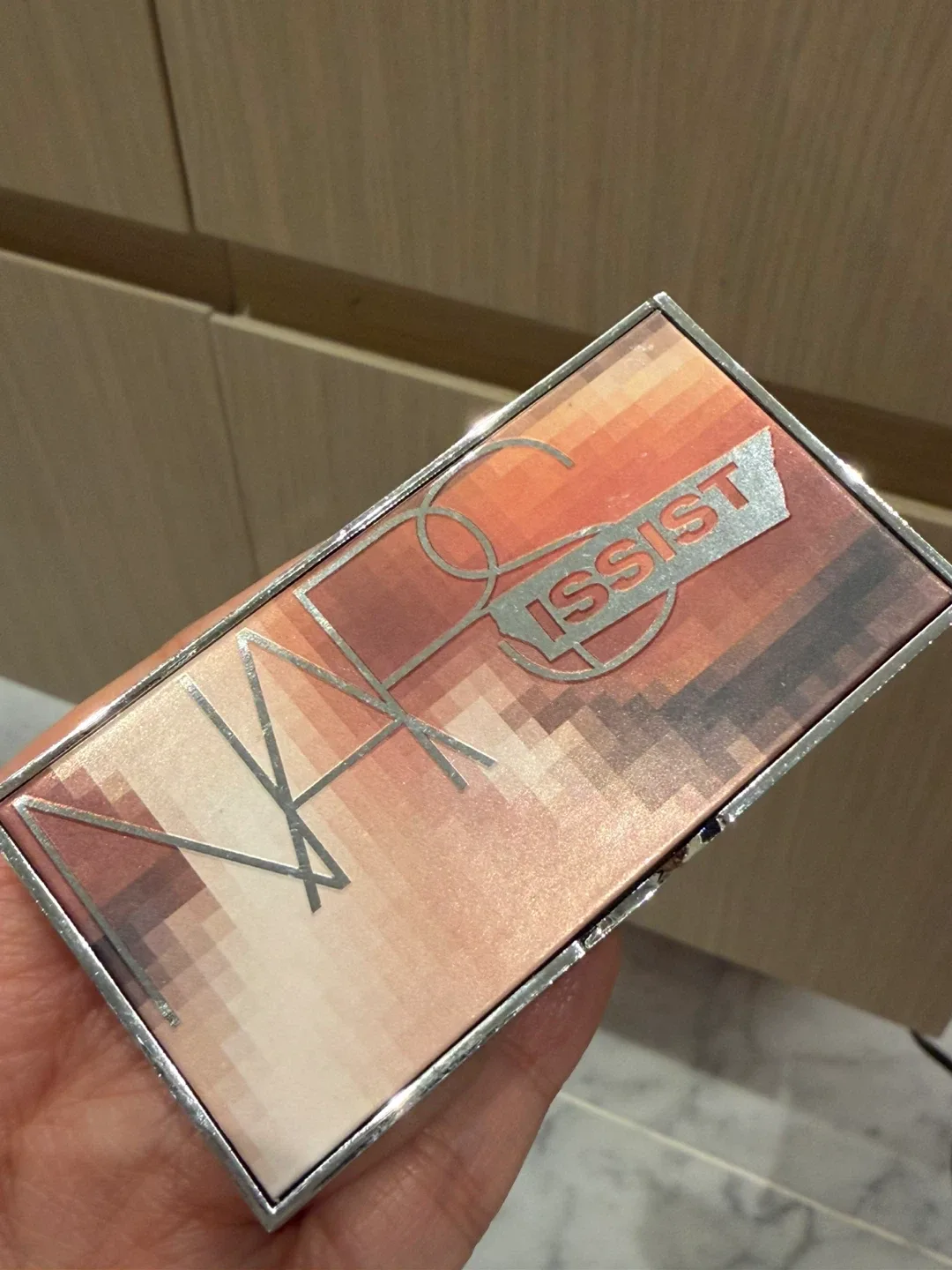 NARS issist Loaded Eyeshadow Palette mini