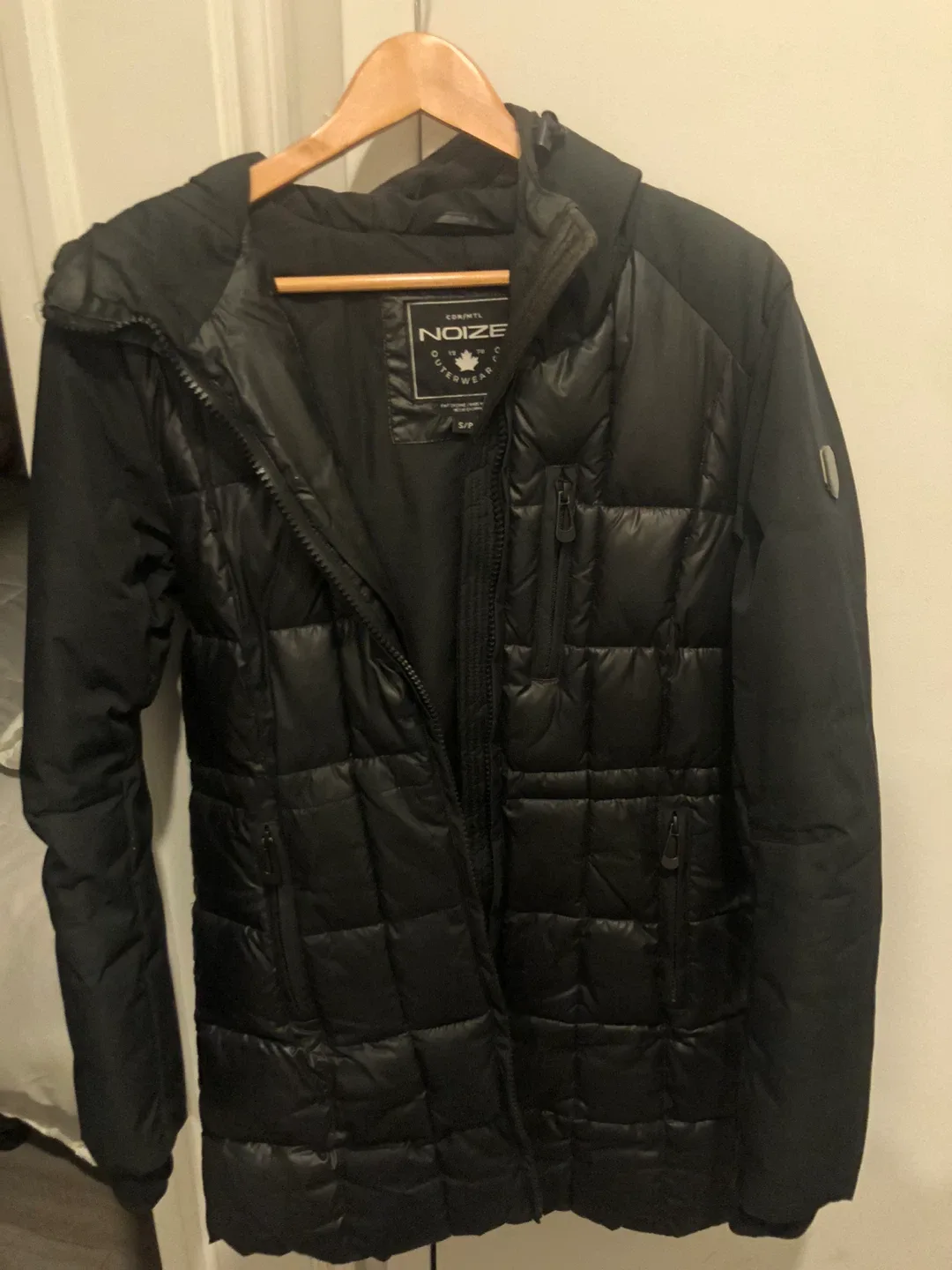 Noize Vegan Black Puffer Jacket - Size S/P