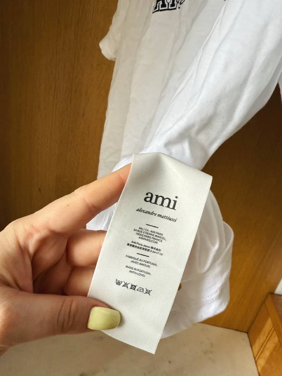 AMI Paris White T-Shirt with Navy Trim unisex,XL image indicator(6)