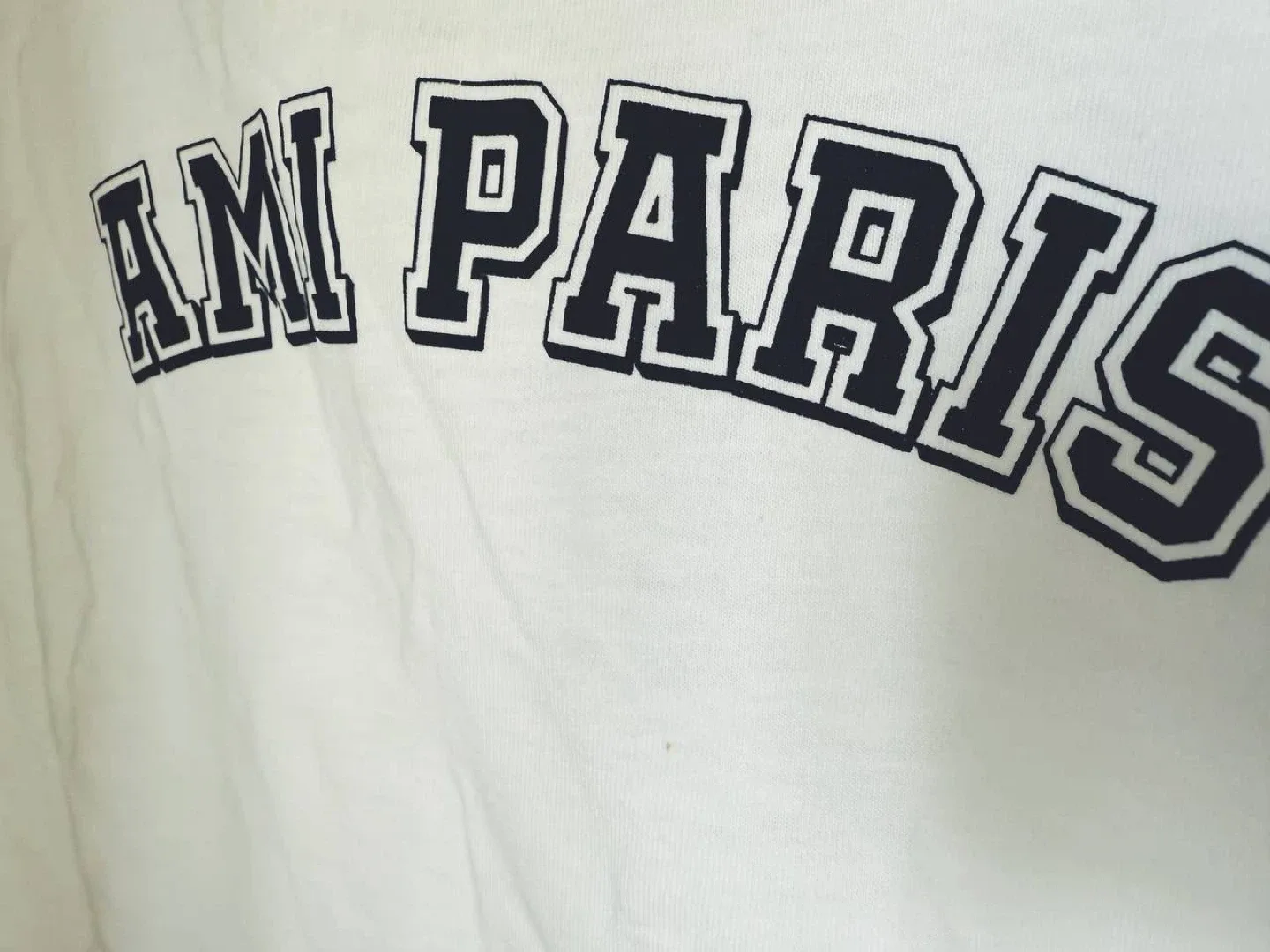 AMI Paris White T-Shirt with Navy Trim unisex,XL image indicator(4)