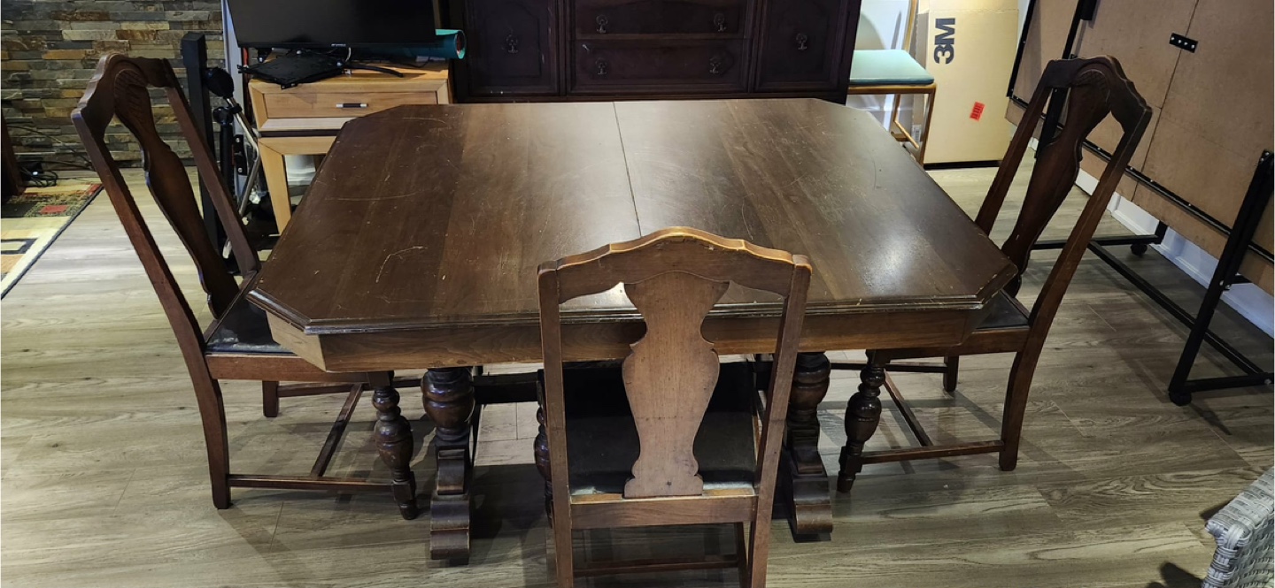 Table with 4 chairs and Stand/cabinet - photo 2