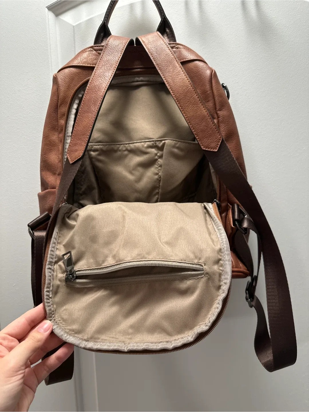 Brown Convertible Backpack image indicator(4)