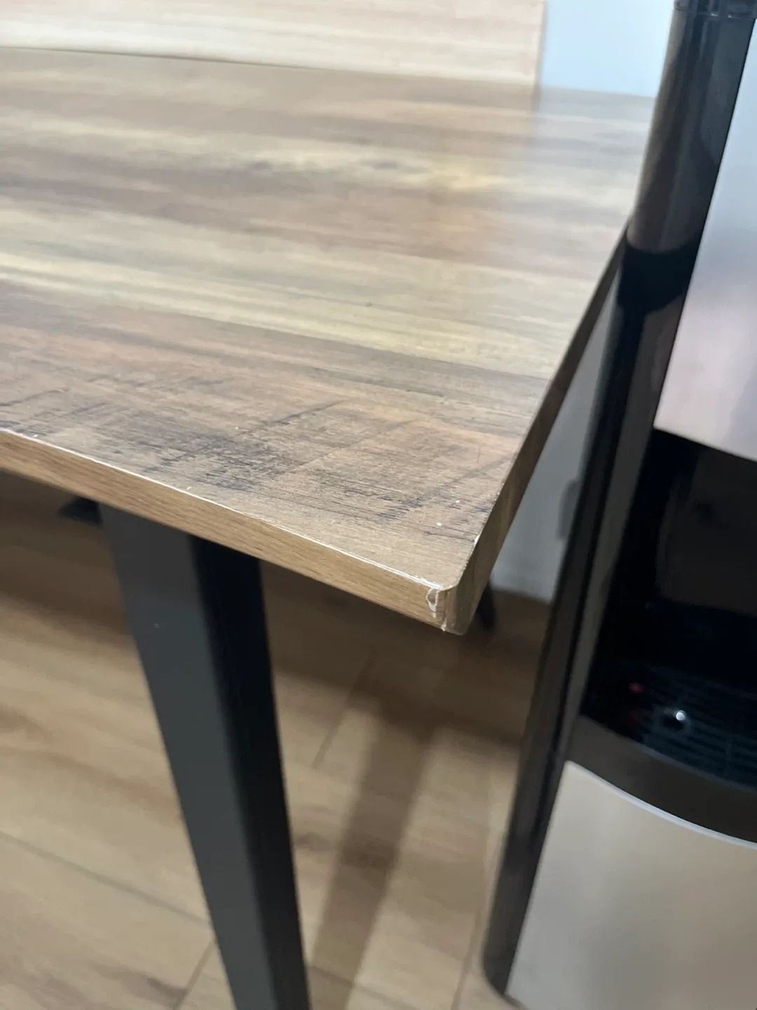 Wood Dining Table with Black Legs image indicator(6)