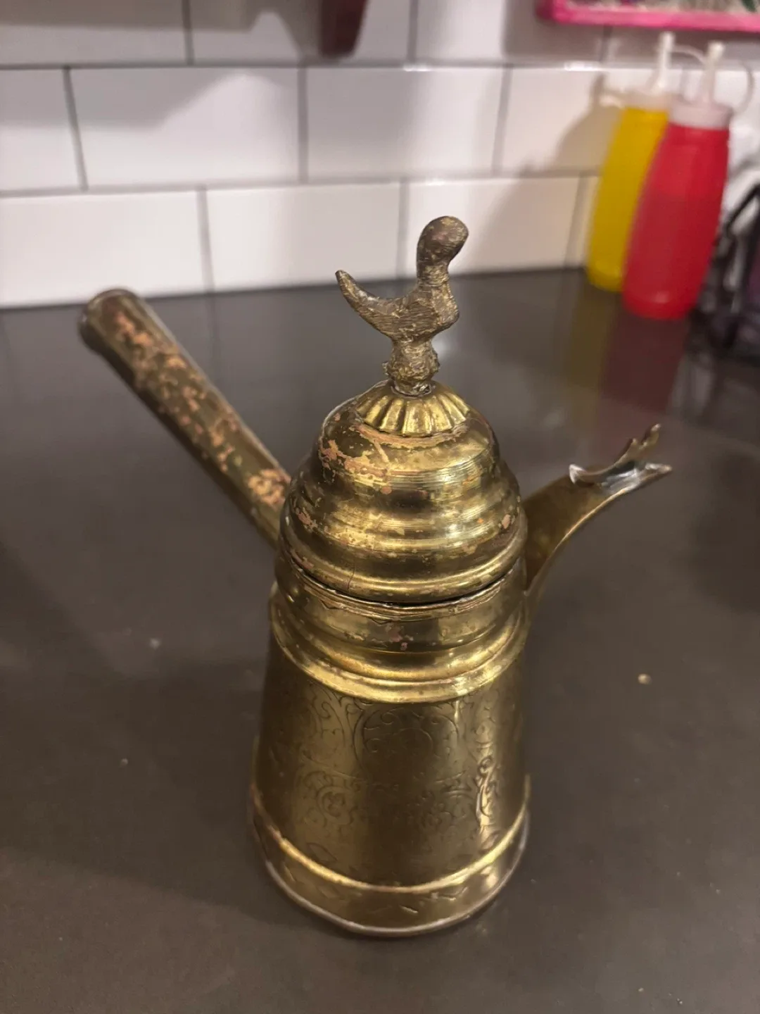 Vintage Brass Dallah Coffee Pot image indicator(3)