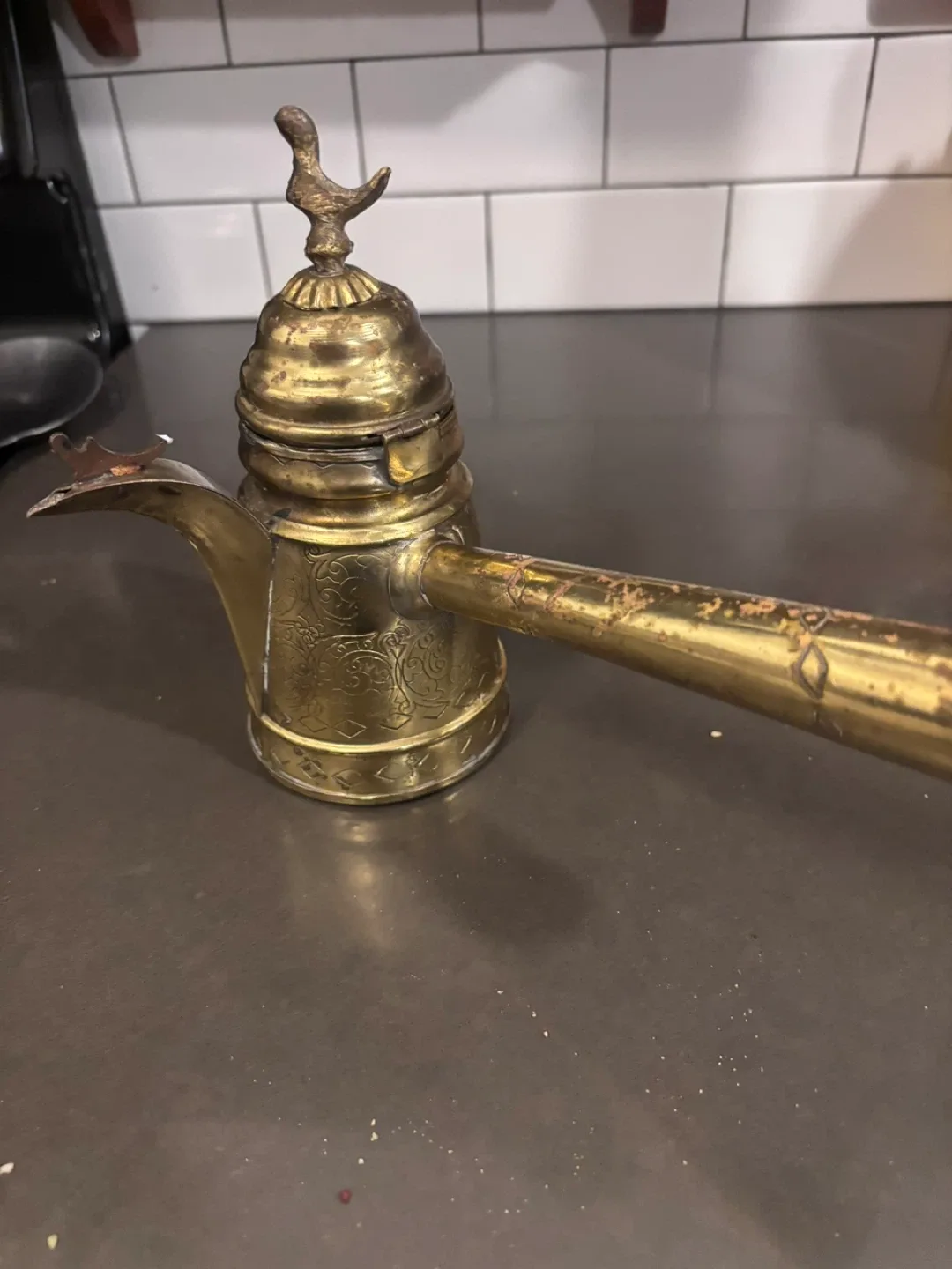 Vintage Brass Dallah Coffee Pot image indicator(4)