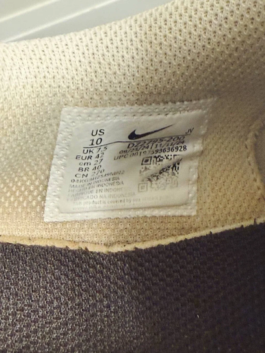 Nike Cortez Sneakers – Size US 10 (EUR 42) image indicator(4)