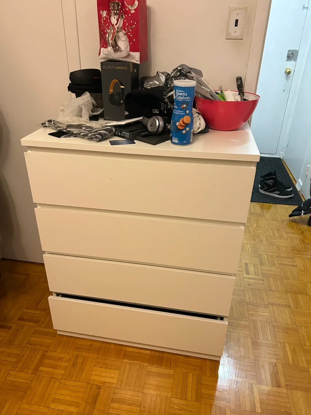 IKEA Malm 4-Drawer Dresser - White