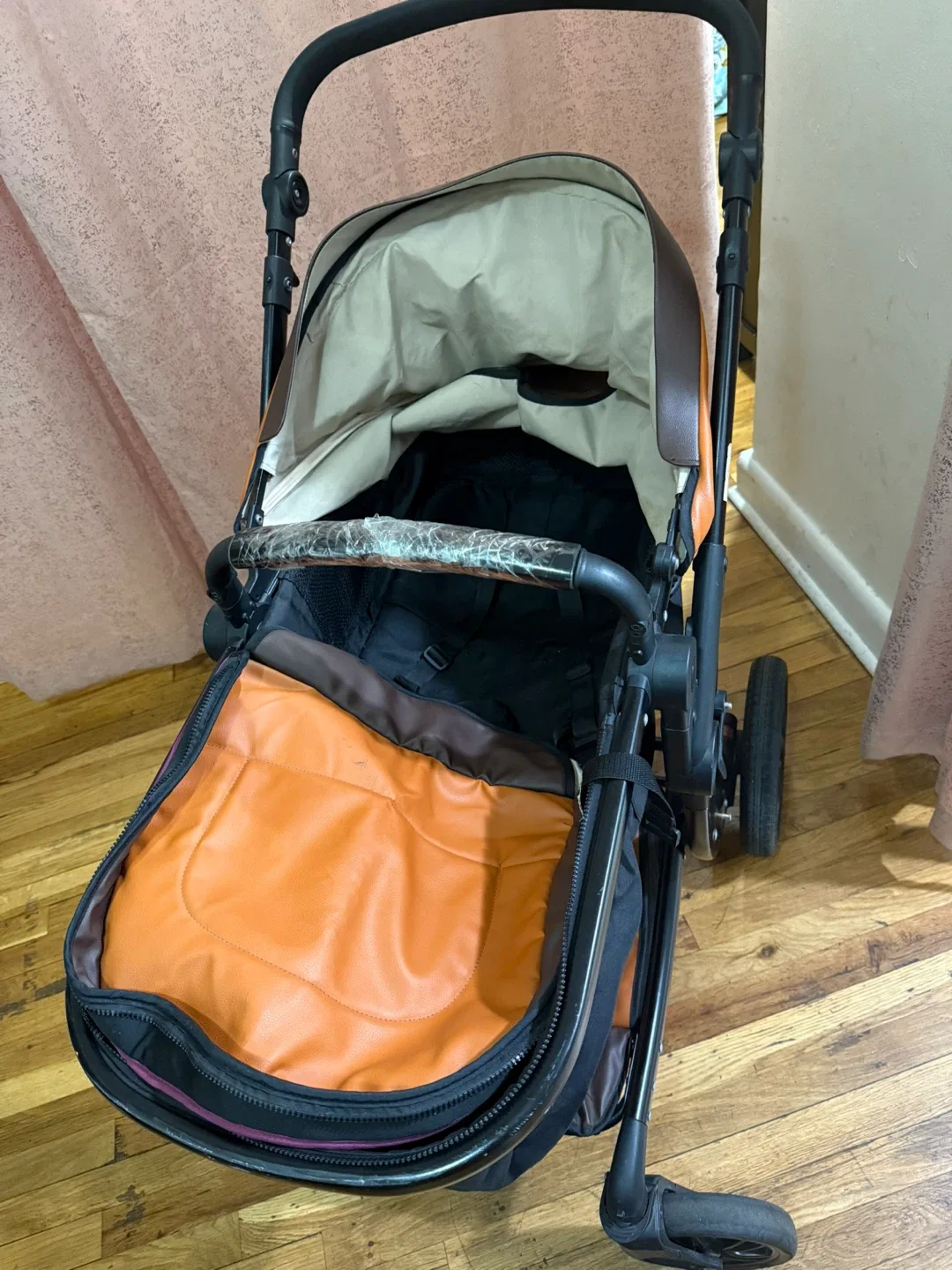 Orange & Black Baby Stroller image indicator(4)